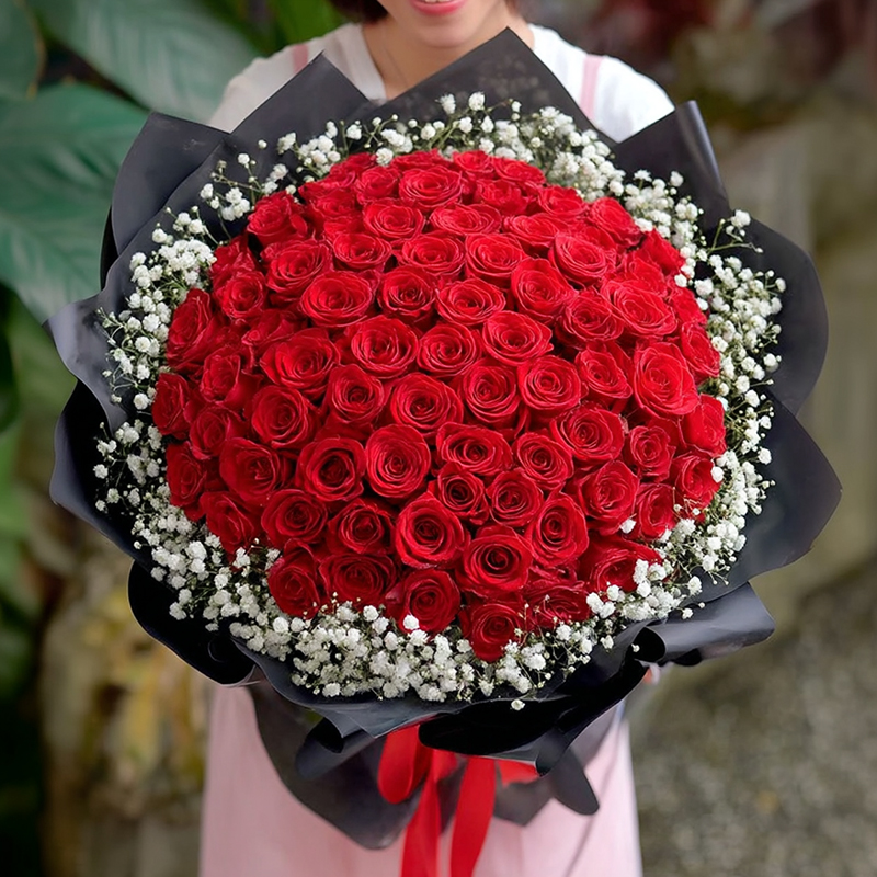 Which shop do you recommend for Germiston Heritage Day table floral design?